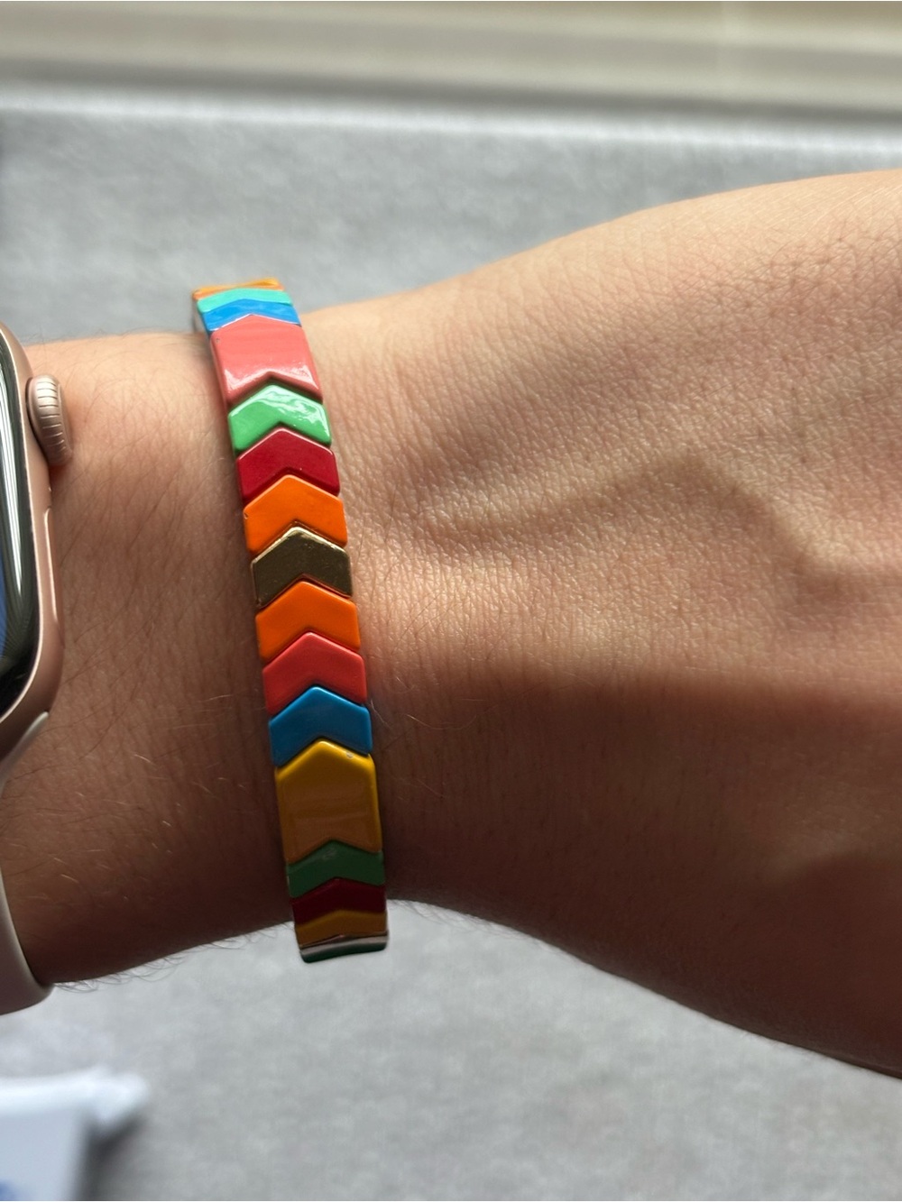 Multicolor chevron beaded stretch bracelet